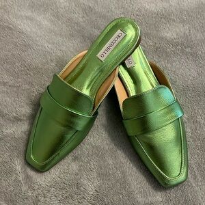 Mule Metallic Green